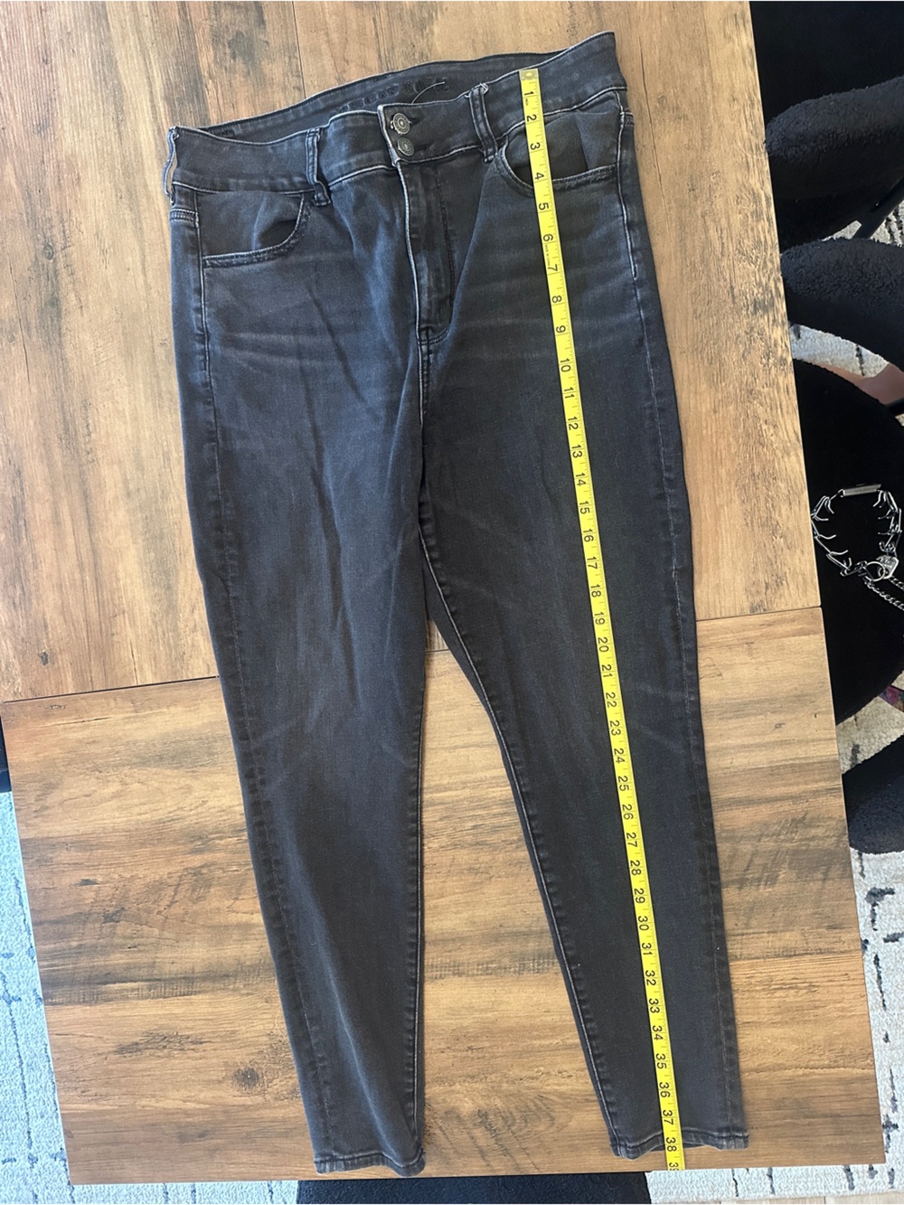American Eagle Outfitters Skinny Jeans in Faded Black